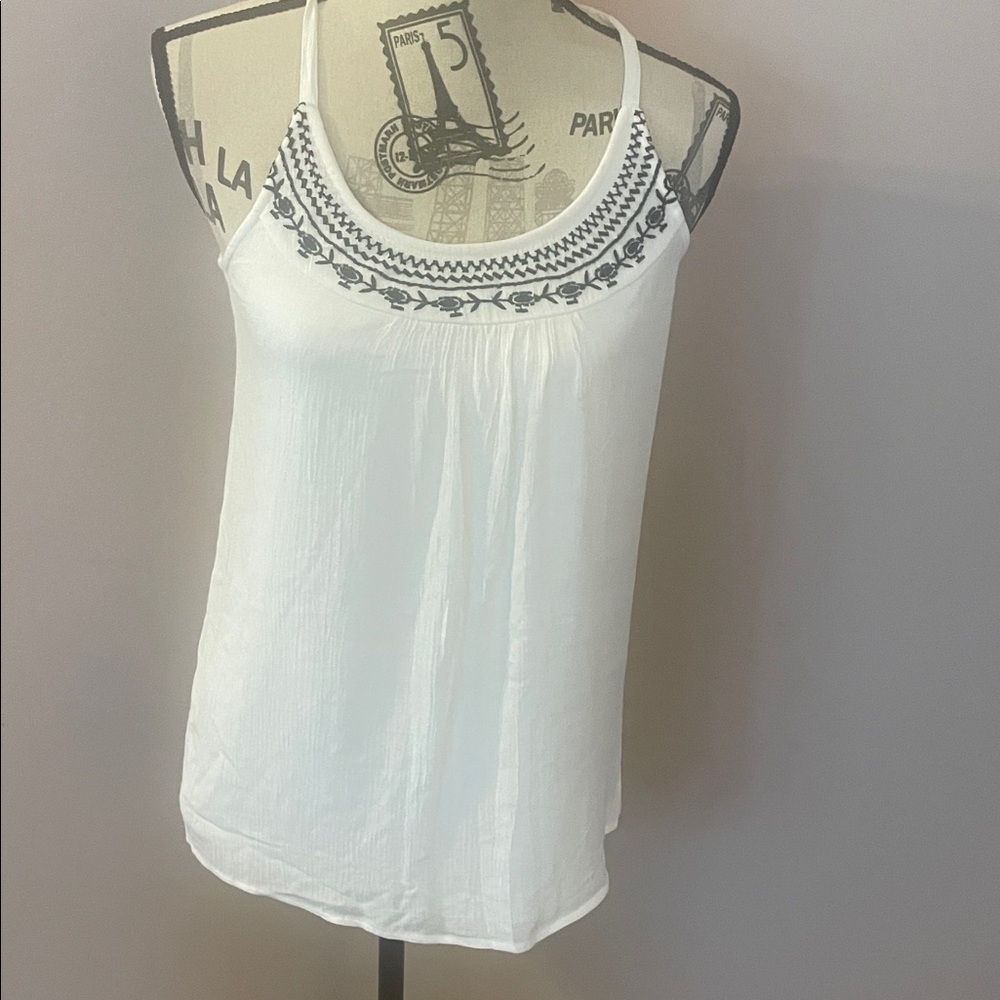 🌸 NEW Warehouse One Women’s Top – XS – White w/ Black Embroidery 🌸